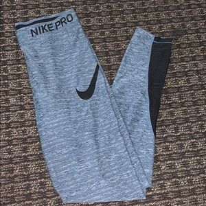 Nike leggings